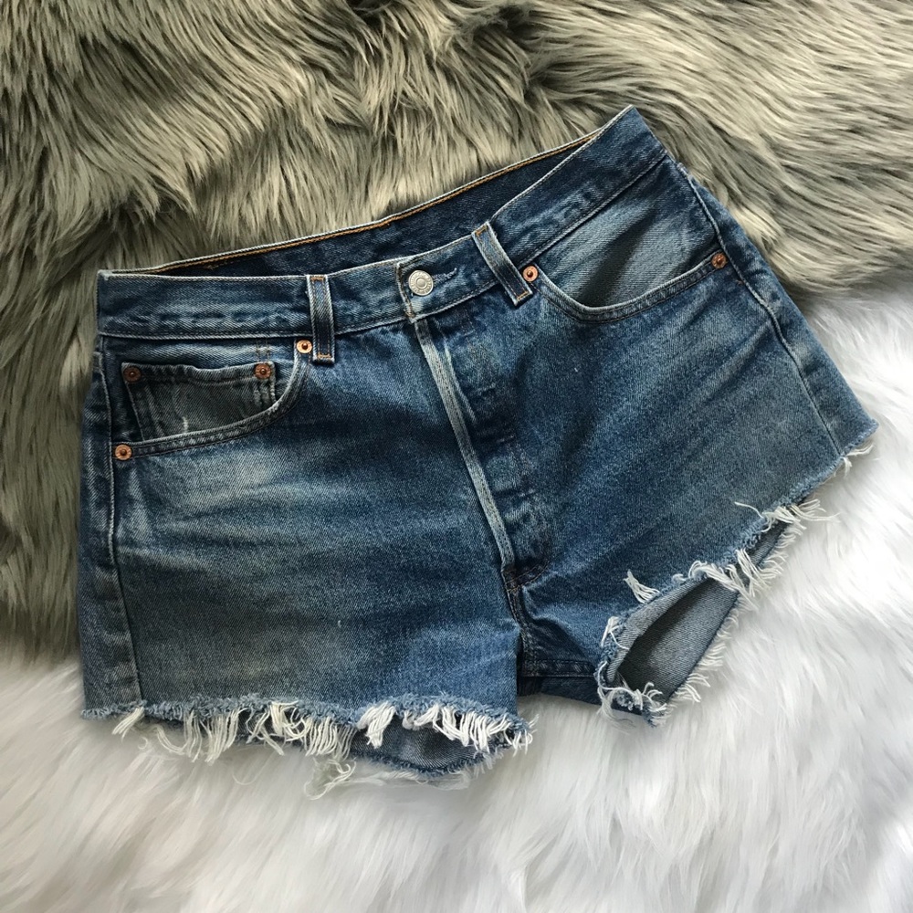 Levi’s 501 Renewed High Waist Cutoff Jean Shorts - Picture 3 of 7